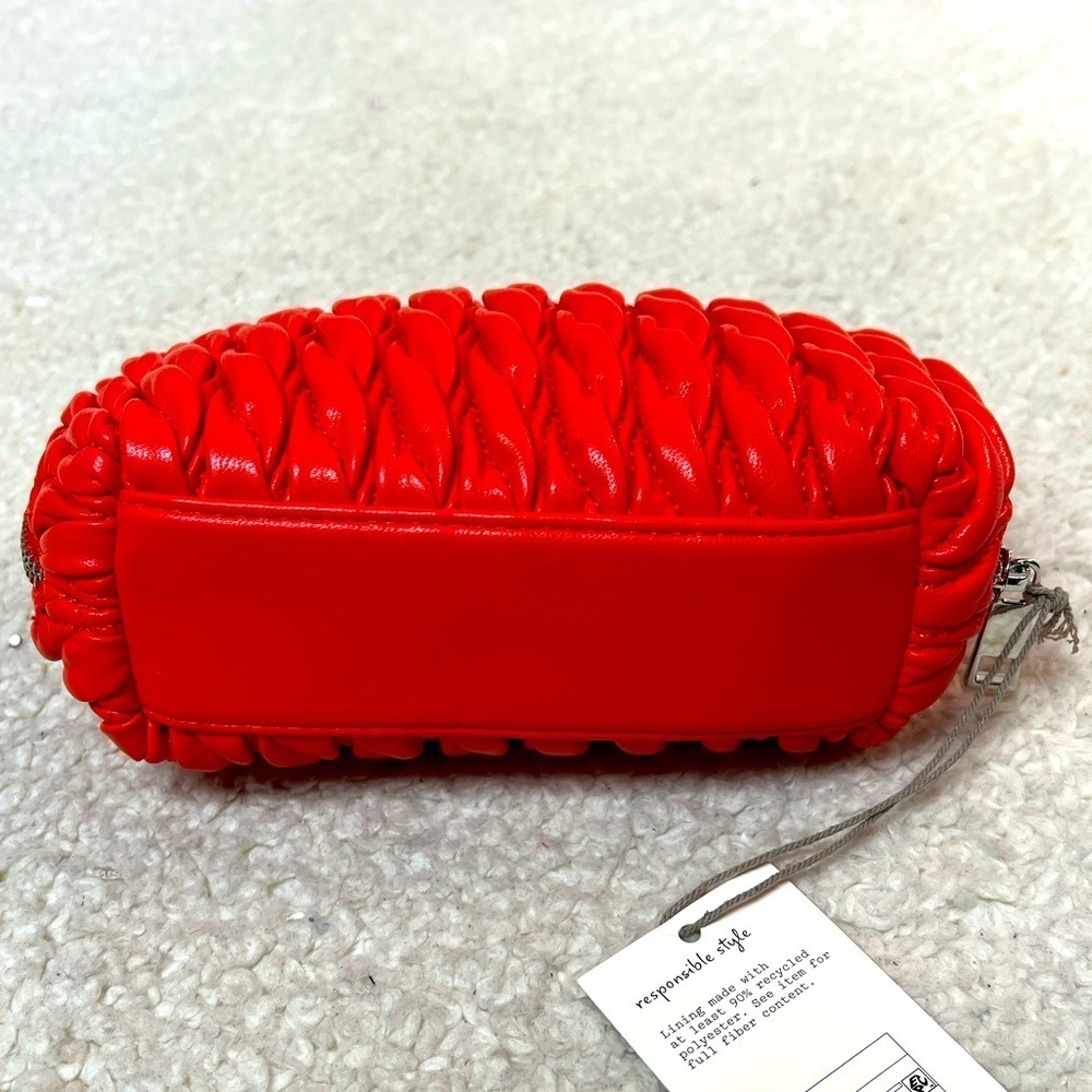 A New Day Red Quilted Women's Cosmetic Travel Bag - Picture 3 of 6